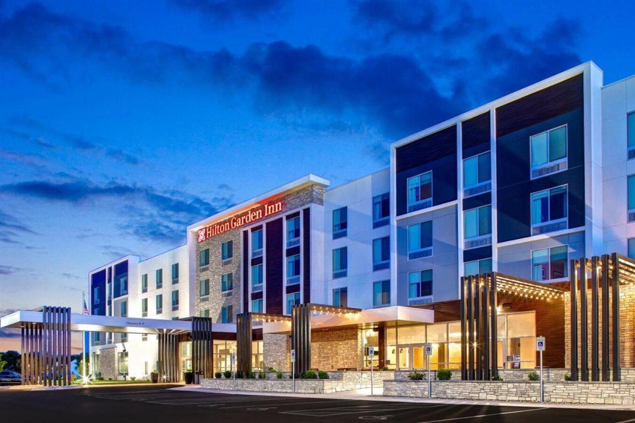 Hilton Garden Inn Cedar Rapids Exterior foto