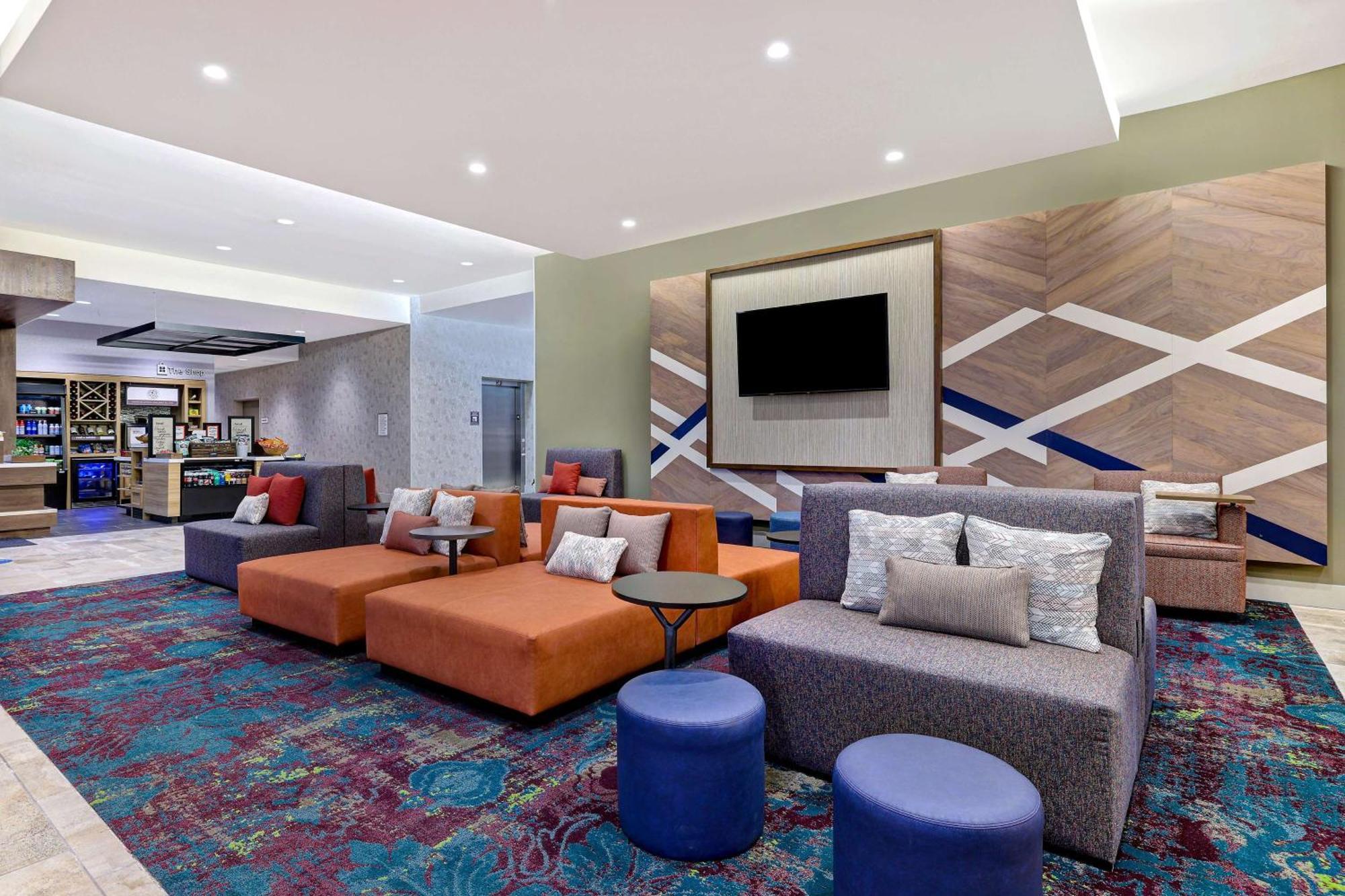 Hilton Garden Inn Cedar Rapids Exterior foto