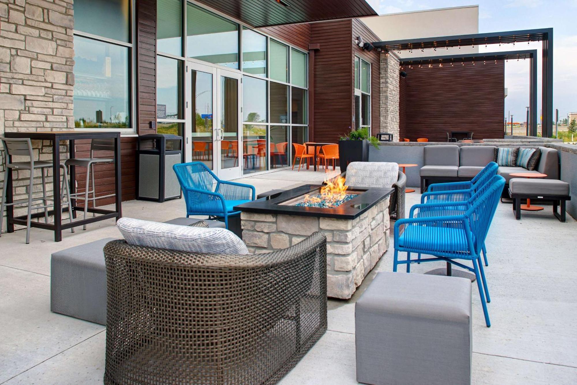 Hilton Garden Inn Cedar Rapids Exterior foto